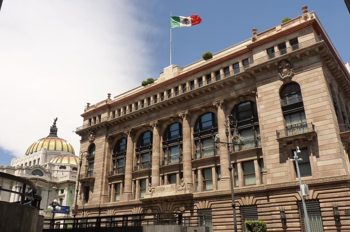 Analistas elevan a 1.4% el crecimiento esperado para México en 2026